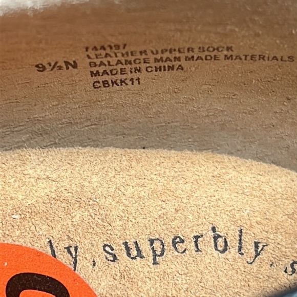 SOFTSPOTS Women’s Blue Slip-on Flats Comfort Leather Shoe Sz. 9N - Picture 6 of 9